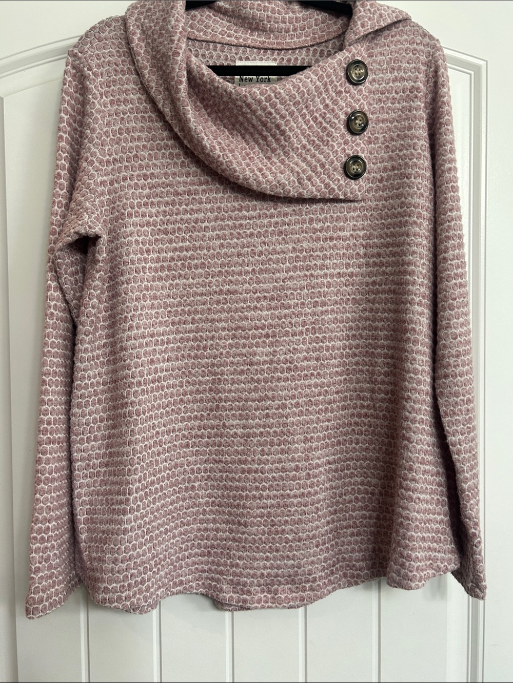 New York Laundry Dusty Pink Textured Cowl Neck Sweater with Buttons Size Large